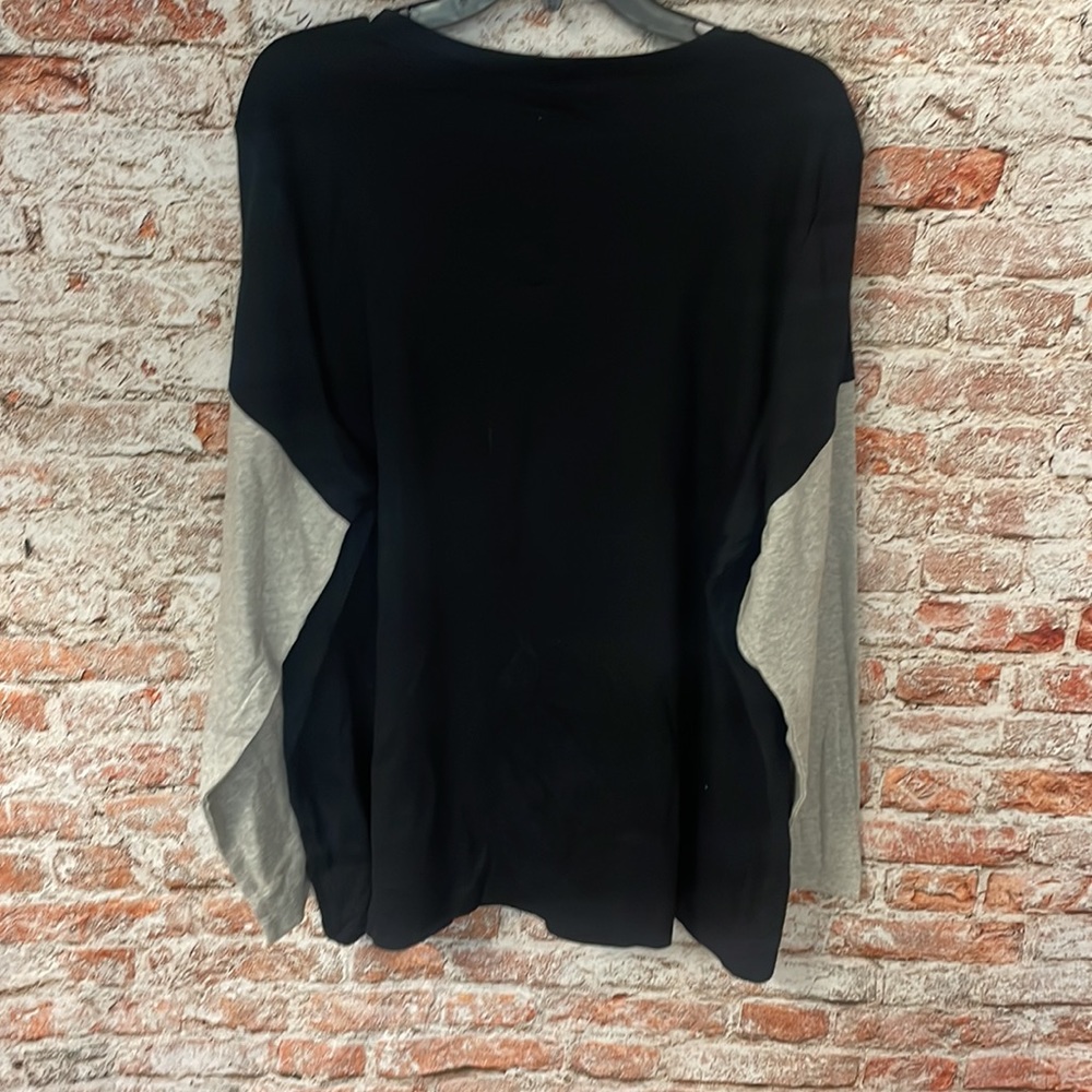 NWT PLUS SIZE TOP - Picture 4 of 4